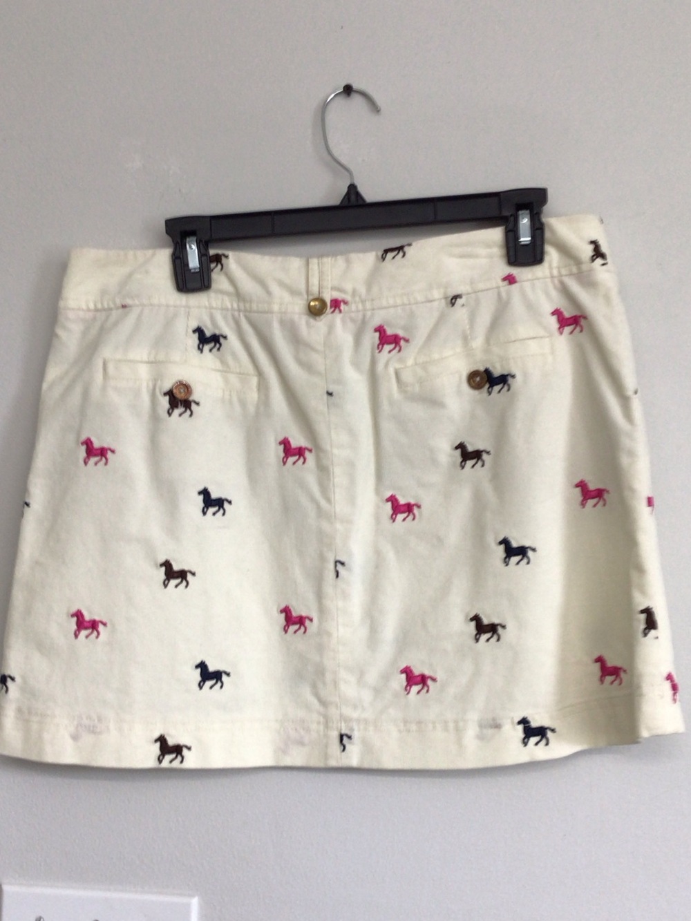 LILLY PULITZER Cream Mini Skirt PINK BROWN BLACK  Horse Embroidery SIZE 10